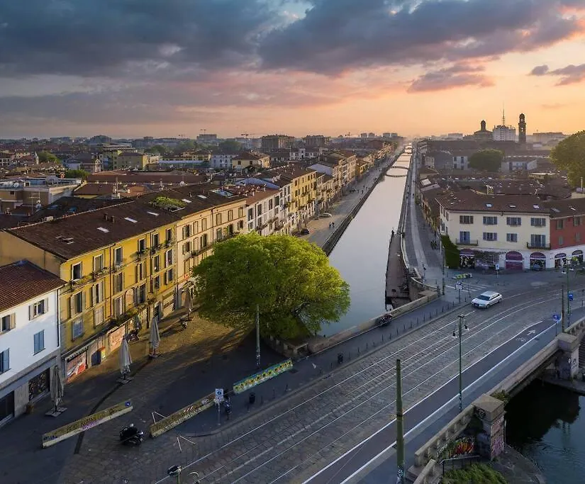 Duomo 10 Min Luxury • Terrazzo • Wi-Fi • Netflix Apartment Milan